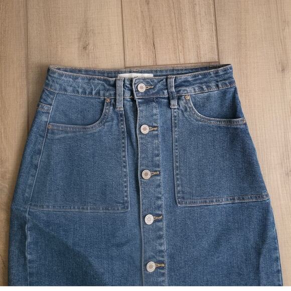 KanCan Denim High Rise Button Front Knee Length Denim Skirt Women Sz XS - Picture 4 of 8